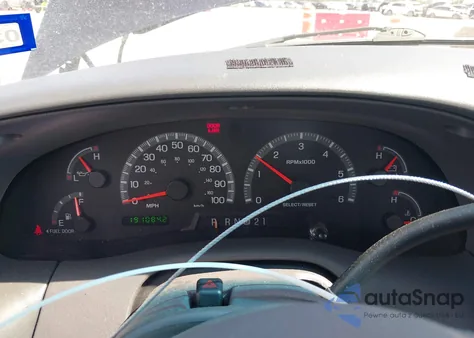 2001 Ford F-150 Xl/Xlt z USA, uszkodzony, nr VIN 1FTZX17211NB54334